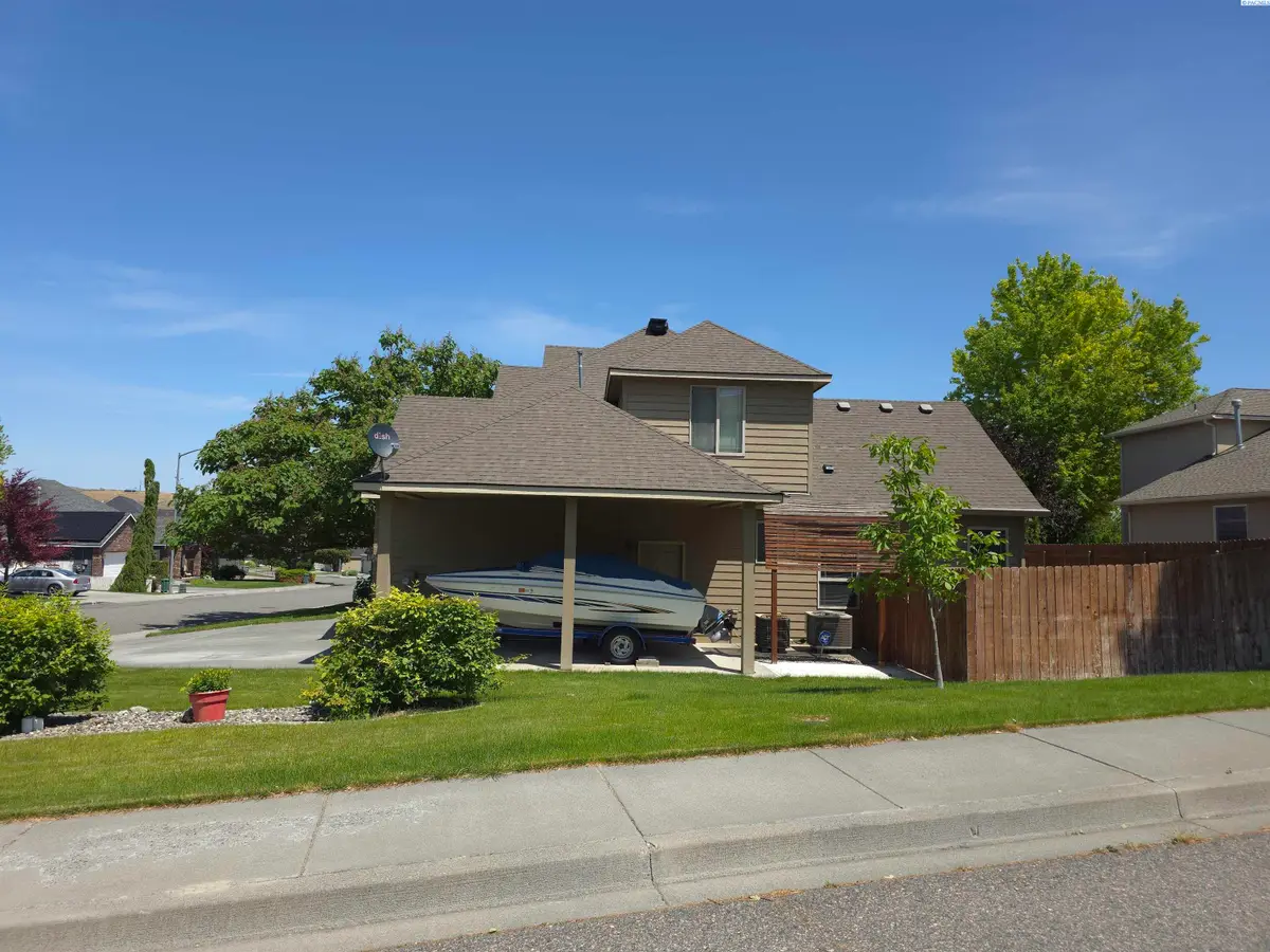 1796 Bolleana Ave, Richland, WA 99352 - #1