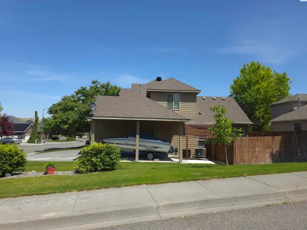 1796 Bolleana Ave, Richland, WA 99352