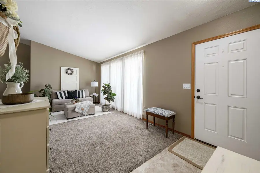8415 Queensbury Dr, Pasco, WA 99301 - #3