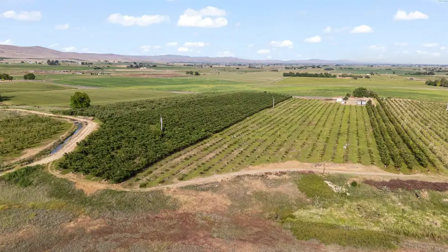 1410 Stephenson Rd, South Yakima, WA 98944 - #3