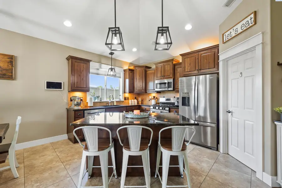 4612 Meadow View Dr., Pasco, WA 99301 - #2
