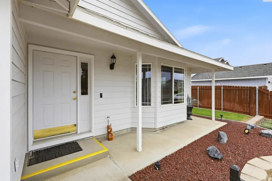 8303 Wrigley Dr, Pasco, WA 99301 - #3