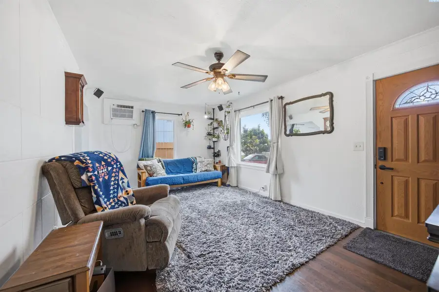 716 E 5th Ave, Kennewick, WA 99336 - #3