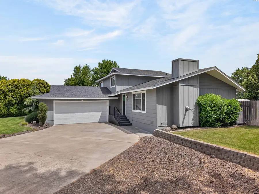 2134 Blue Jay Lane, West Richland, WA 99353 - #2