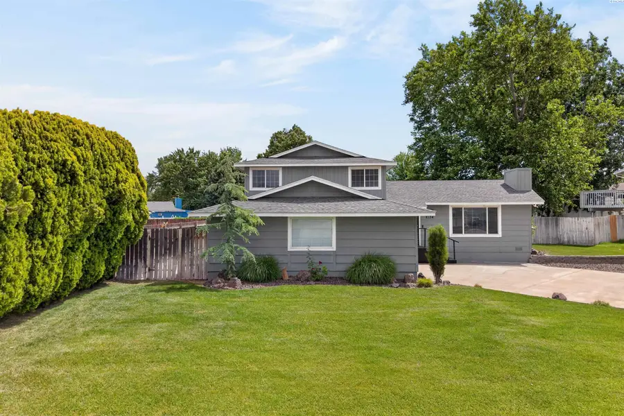 2134 Blue Jay Lane, West Richland, WA 99353 - #3