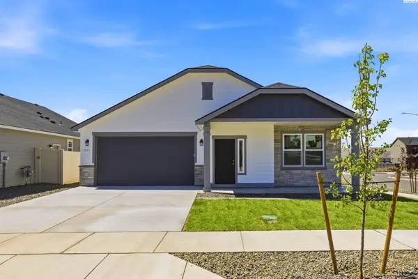 3831 Stonecap St, Richland, WA 99352