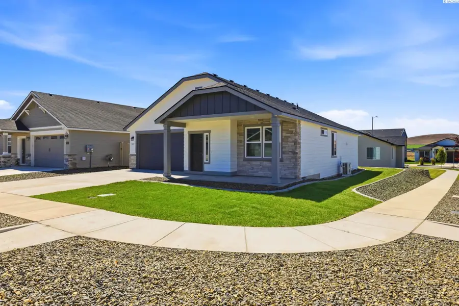 3831 Stonecap St, Richland, WA 99352 - #2