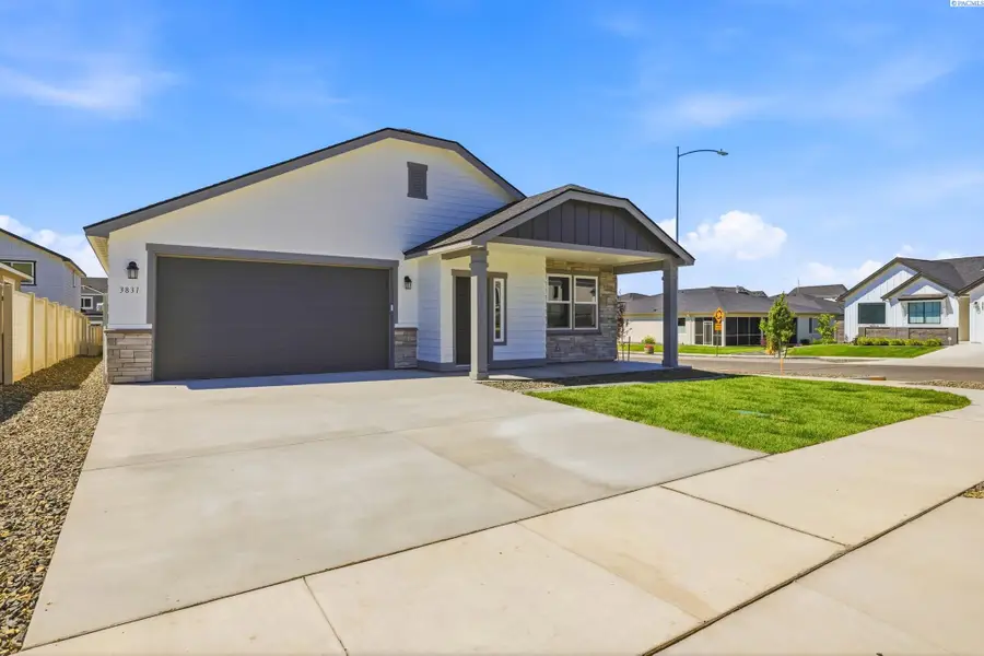 3831 Stonecap St, Richland, WA 99352 - #3