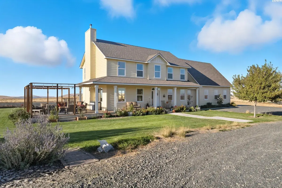 41213 S Clodfelter Rd, Kennewick, WA 99338 - #1