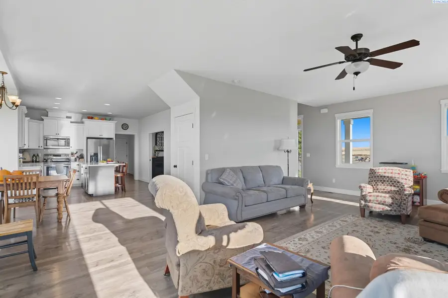 41213 S Clodfelter Rd, Kennewick, WA 99338 - #3