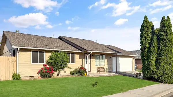 5303 Montague Ln, Pasco, WA 99301
