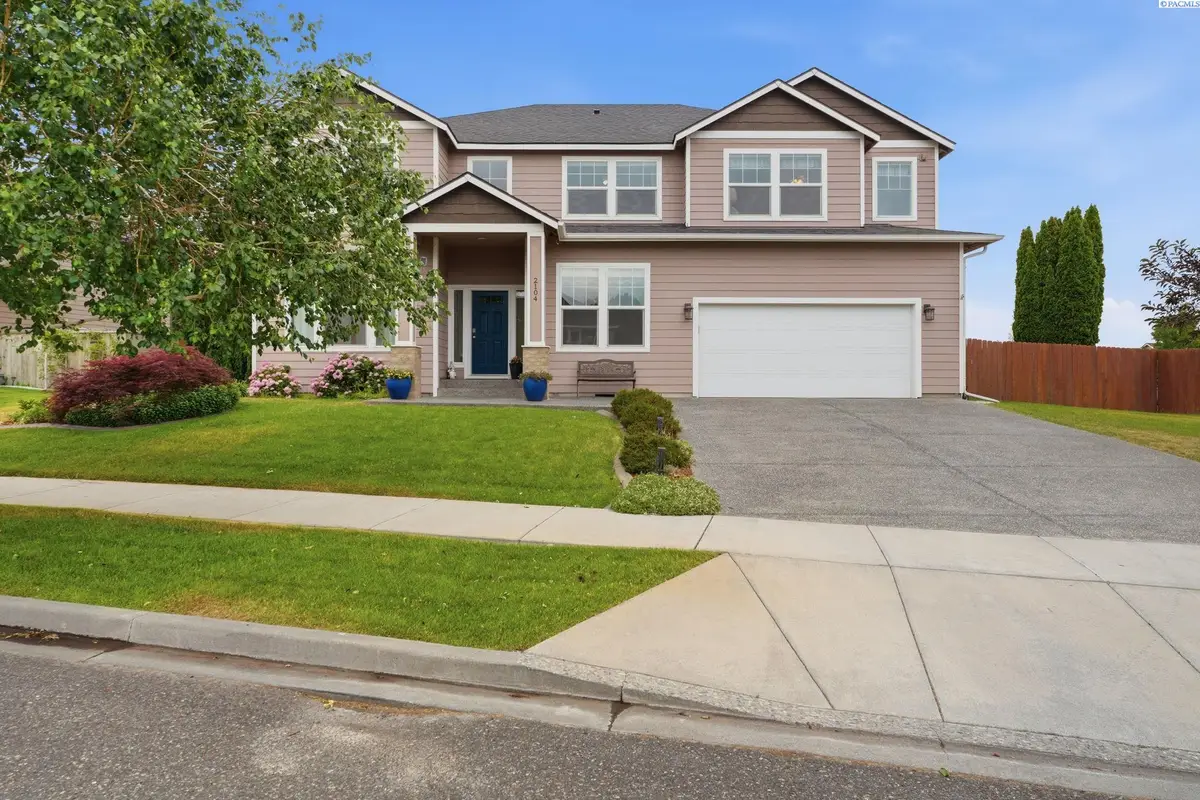 2104 S Sheppard St, Kennewick, WA 99338 - #1