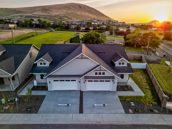 4537 Grove Court, West Richland, WA 99353