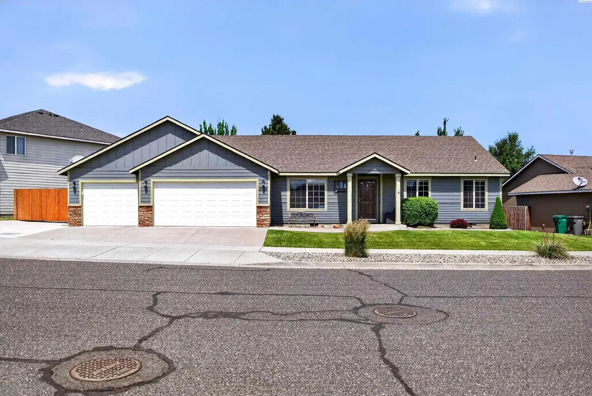 3702 W 22nd Ave, Kennewick, WA 99338 - #1