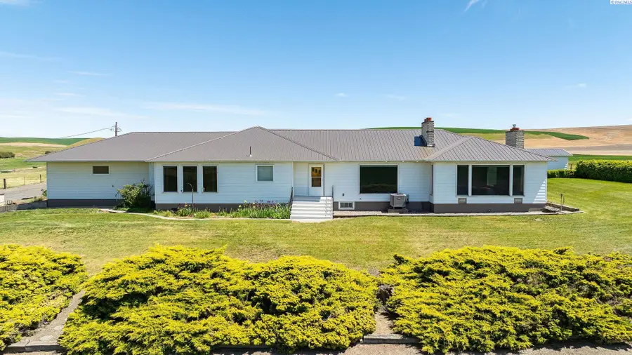 1751 Glorfield Rd., Saint John, WA 99171 - #2