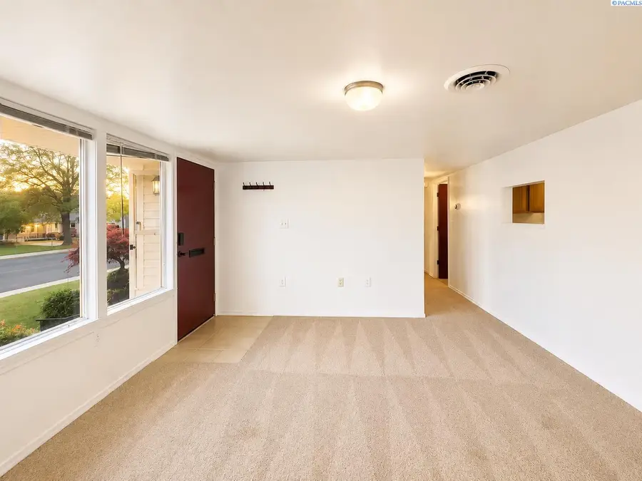 803 Smith Ave., Richland, WA 99352 - #3