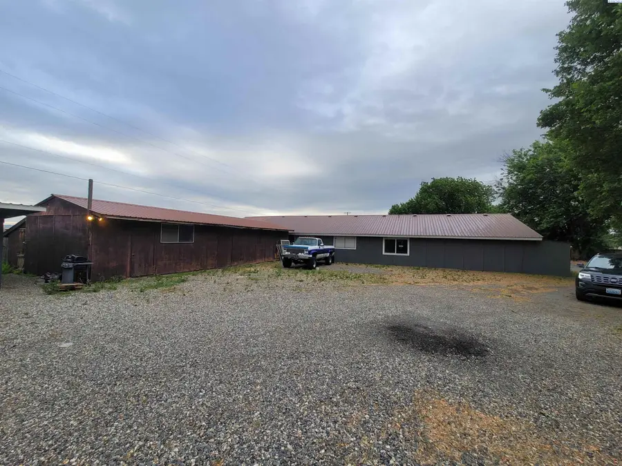 24524 S Oak Street, Kennewick, WA 99337 - #2