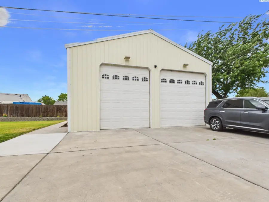 325 Casey Ave, Richland, WA 99352 - #3