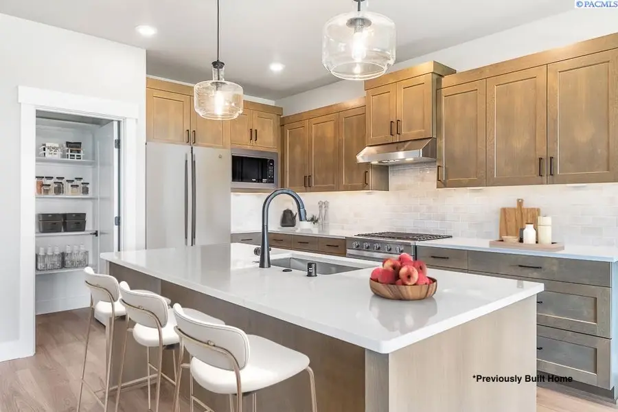 2913 Halfway Ave, Richland, WA 99354 - #3