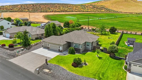 10308 S Grandview Lane, Kennewick, WA 99338