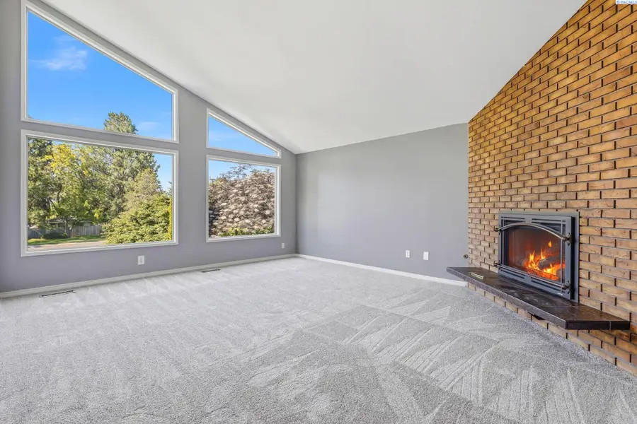 5217 W 26th Ave, Kennewick, WA 99338 - #3