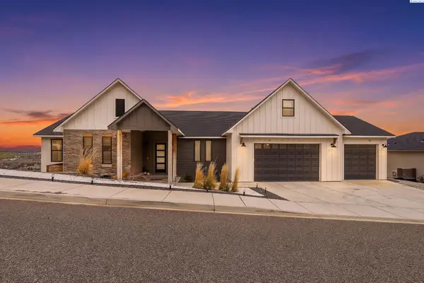 5520 Hershey, West Richland, WA 99353