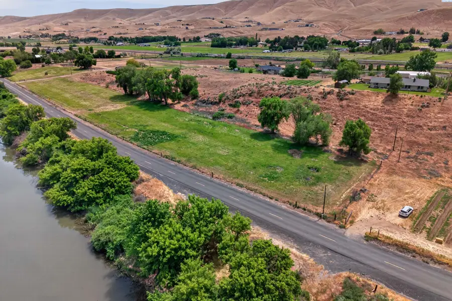 166903 W Byron Rd, Prosser, WA 99350 - #2