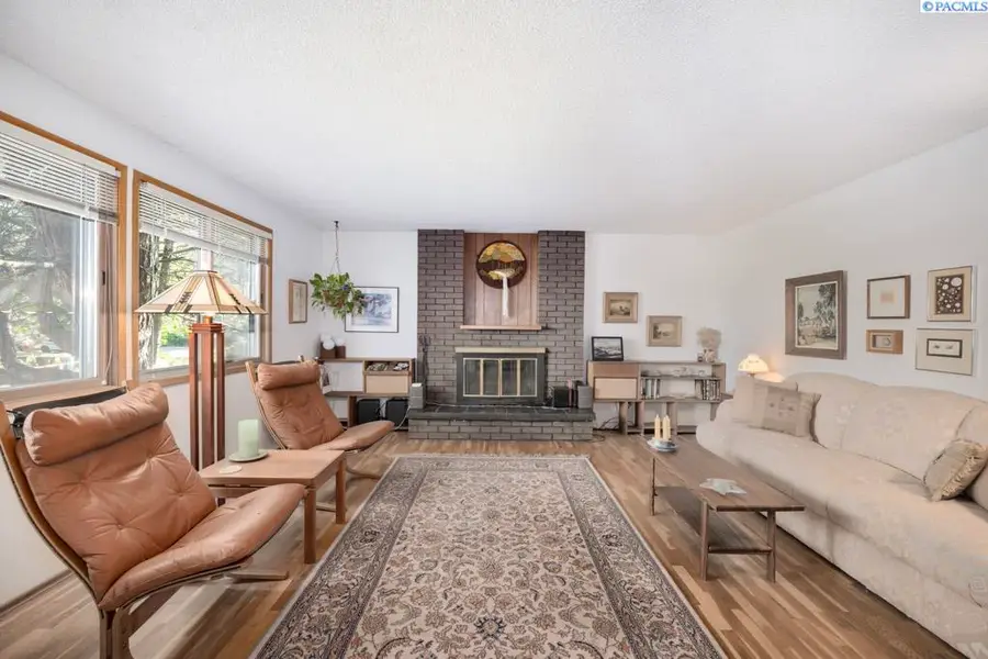 340 NW Larry Street, Pullman, WA 99163 - #3