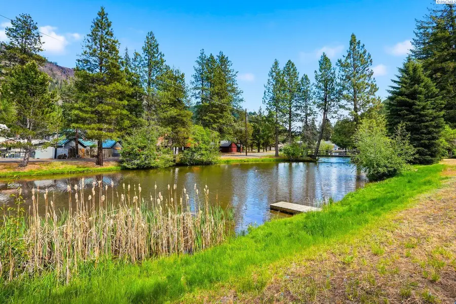 81 Pine Cliffs Drive, Northwest Yakima, WA 98903 - #2