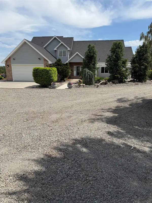 45204 E Shannon, West Richland, WA 99353-8705