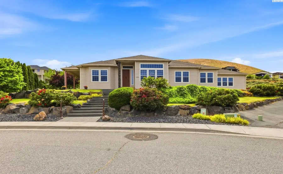5121 Milky Way, West Richland, WA 99353 - #3