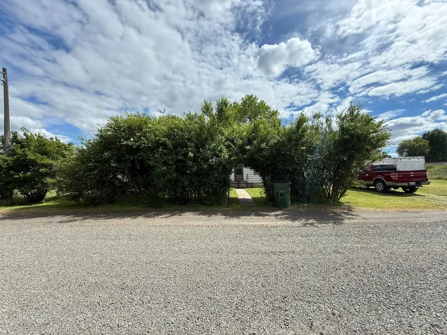 204 E Oak St, Saint John, WA 99171 - #3