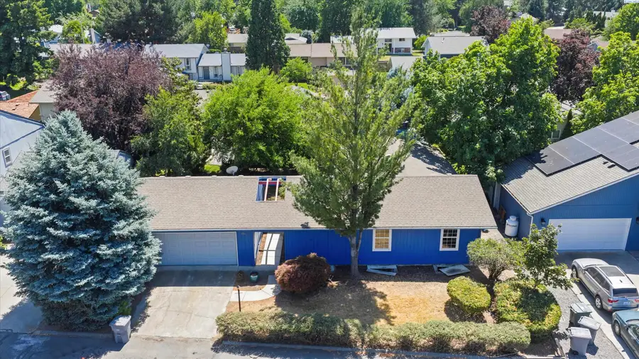 414 Sailfish Ct., Richland, WA 99354 - #2