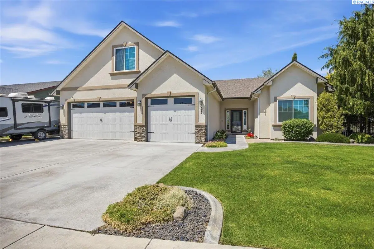 693 Tanglewood Drive, Richland, WA 99352 - #1