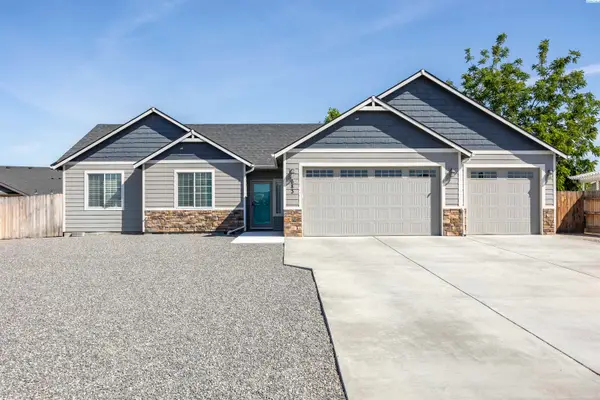 683 Sedgwick Place, Richland, WA 99352