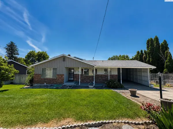 135 Merrick Ave, Sunnyside, WA 98944