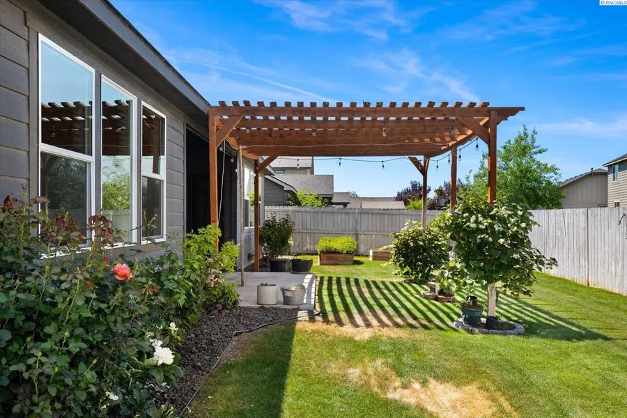 6813 Powder Dr, Pasco, WA 99301 - #2