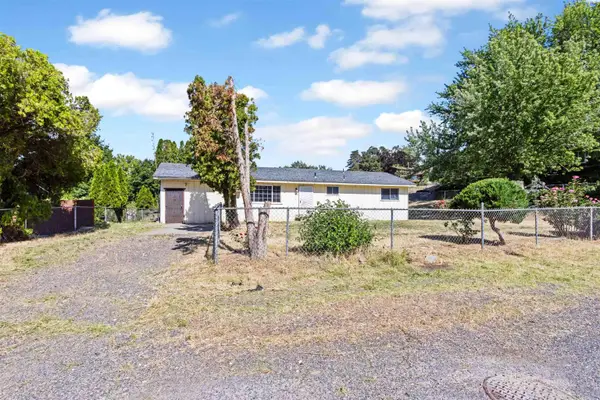 1034 Gum St, Prosser, WA 99350