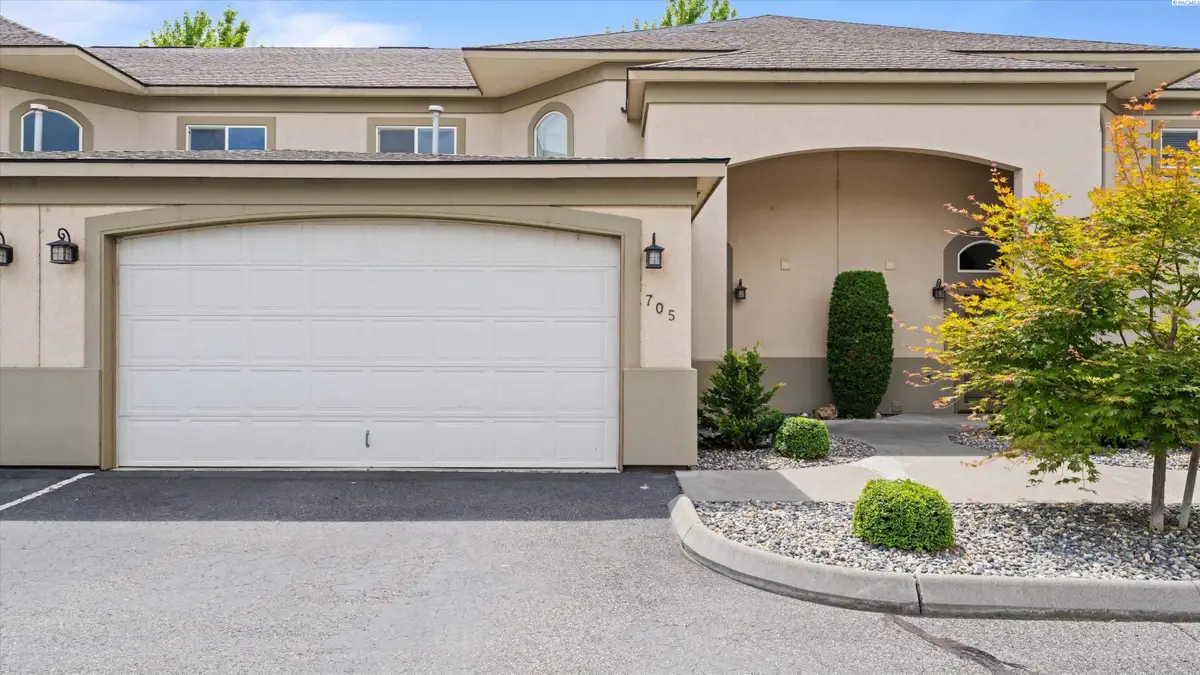 705 Hanford, Richland, WA 99354 - #1