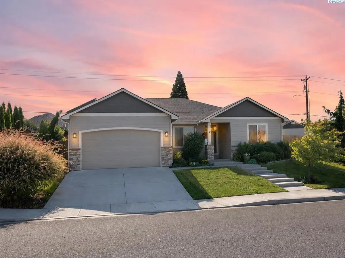 4304 S Dennis Ct, Kennewick, WA 99337 - #1