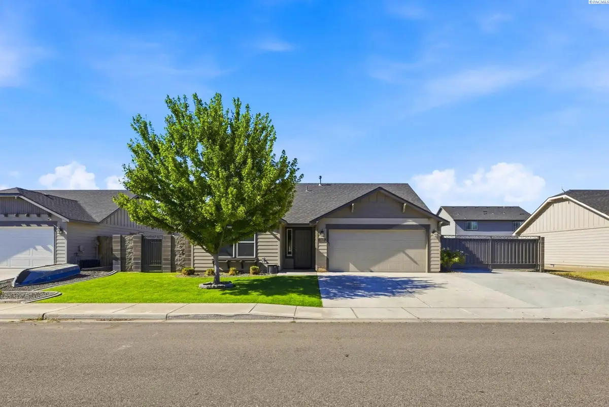 6913 Rogue Dr, Pasco, WA 99301 - #1
