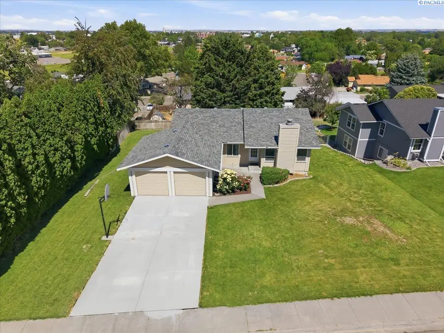 1024 W 14th Ave., Kennewick, WA 99337 - #2
