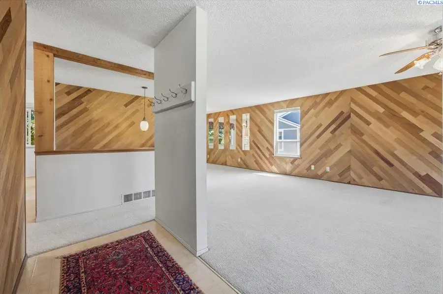1024 W 14th Ave., Kennewick, WA 99337 - #3