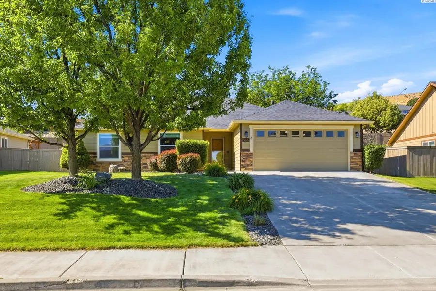 5805 W 23rd Avenue, Kennewick, WA 99338 - #2