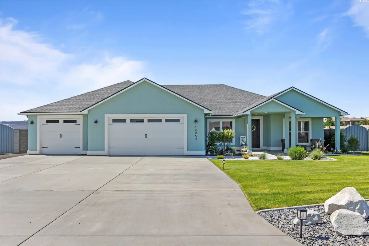 14959 S Furlong Ln, Kennewick, WA 99338 - #1