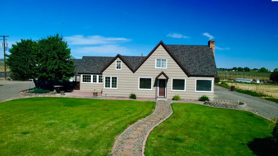 481 Woodall Rd., Grandview, WA 98930 - #2