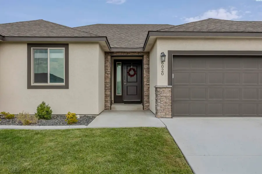 6020 W 32nd Ct, Kennewick, WA 99338 - #3