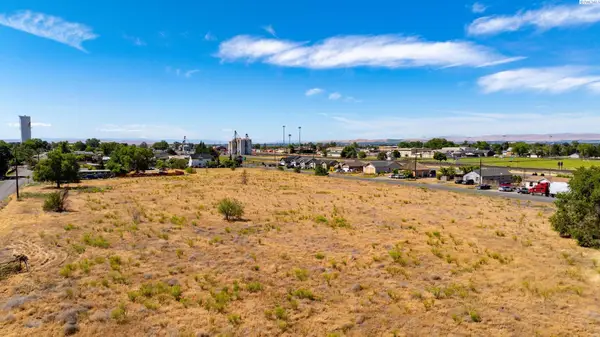 710 South St, Mabton, WA 98935