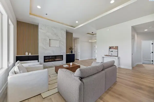 1557 Livorno Ave, Richland, WA 99352