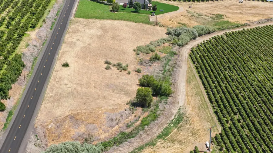 8002 Nka Mccreadie Rd., Prosser, WA 99350 - #3